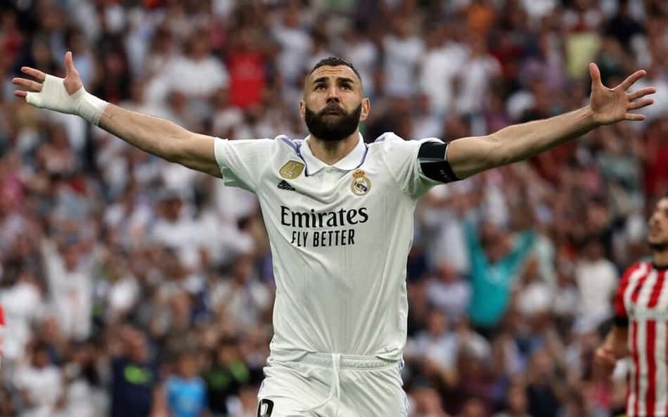 Benzema se despede do Real Madrid com homenagens do clube: 'É o meu momento de ir'