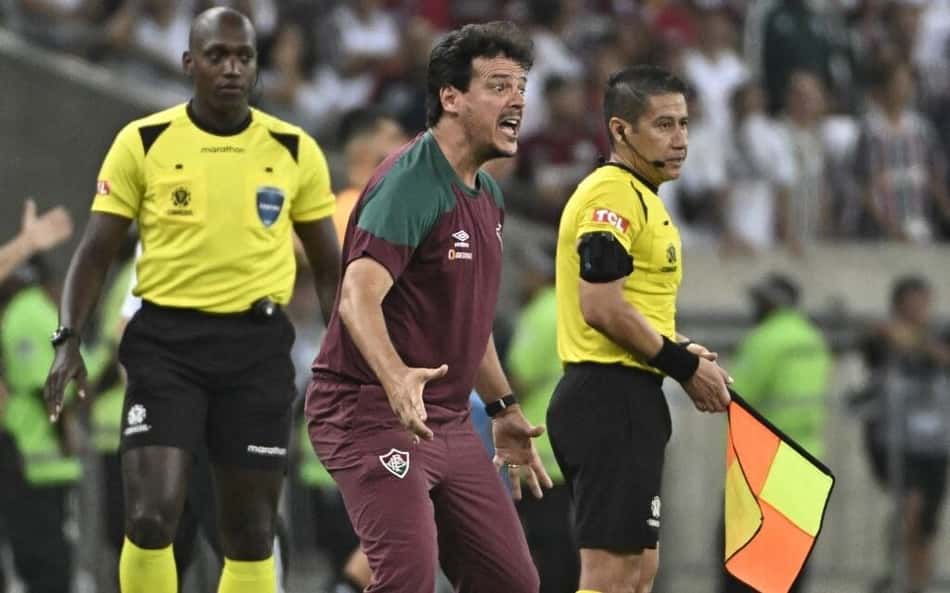 Diniz admite surpresa com postura do Sporting Cristal e desabafa sobre ruídos nos bastidores do Fluminense: 'Absolutamente mentira'