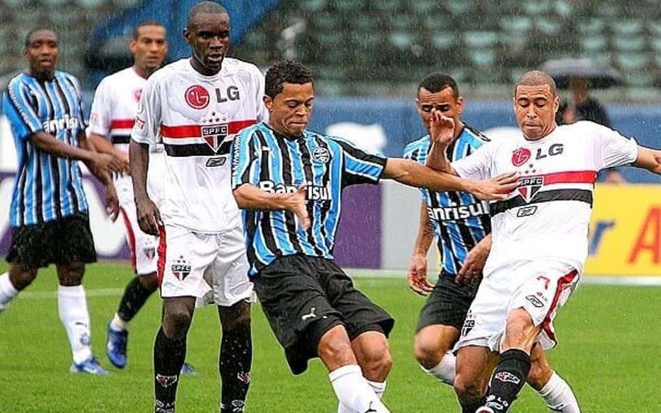 Mais uma! Com apoio de 'dono' do Botafogo, empresa dos EUA se reaproxima e negocia retorno ao São Paulo