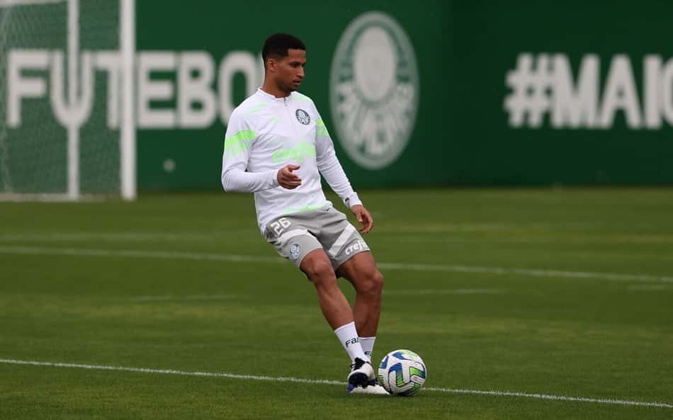 Recuperado, Murilo inicia transição física e treina com restante do elenco do Palmeiras