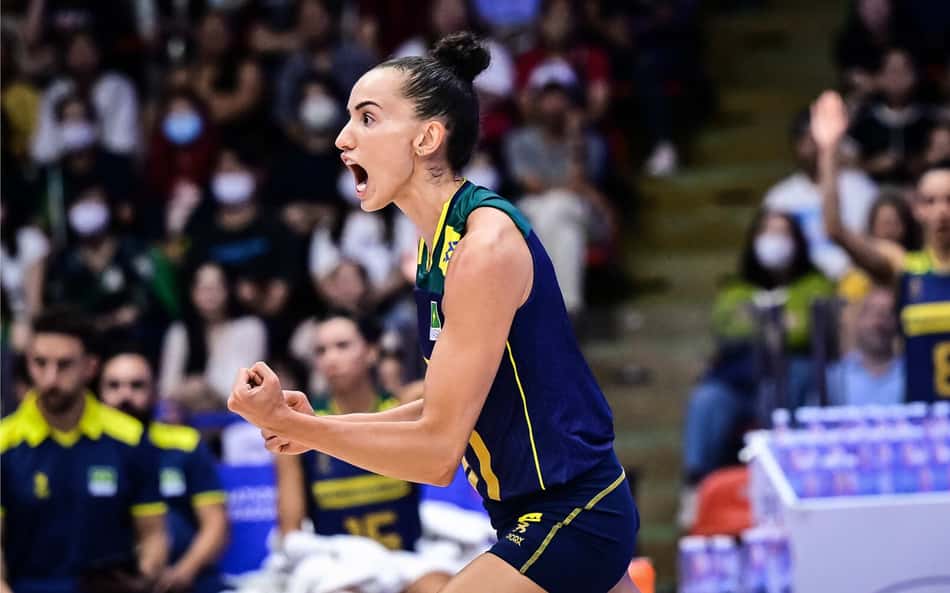Gabi celebra volta a Seleção com vitória na Liga das Nações 'Estou feliz de estar de volta'