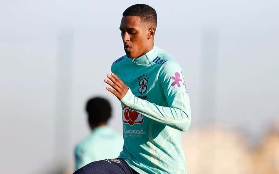 Nova convocação de Robert Renan pode escancarar portas do jogador para grande europeu