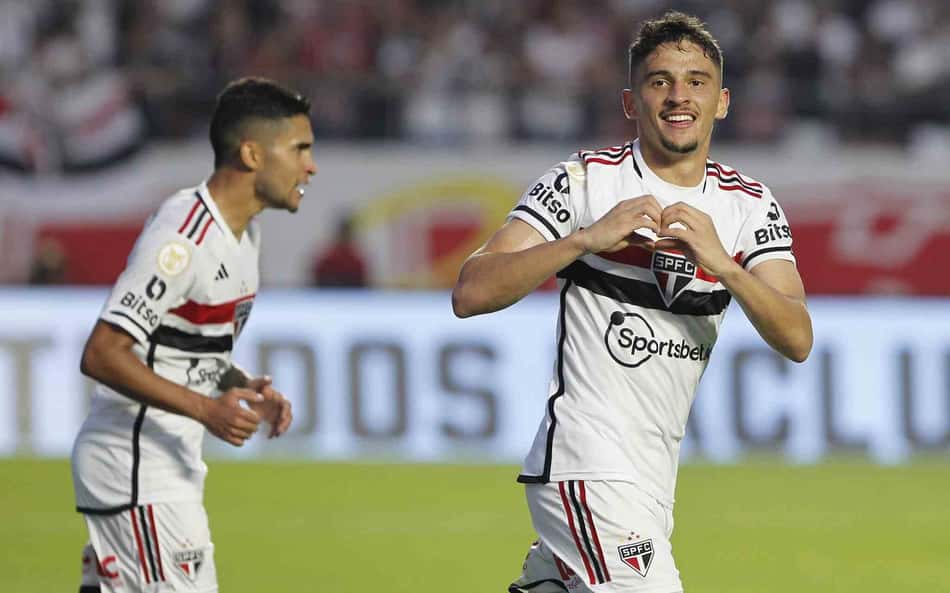 Mais um? Turcos sondam Nestor e São Paulo define valor mínimo que espera por revelação de Cotia