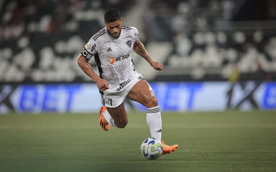 'Decisão do treinador', diz Hulk sobre ter começado no banco do Atlético-MG contra o Corinthians