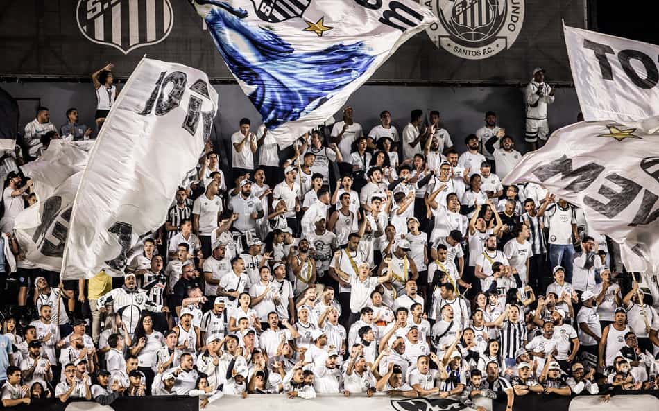 Organizada do Santos convoca torcida para protesto no CT Rei Pelé