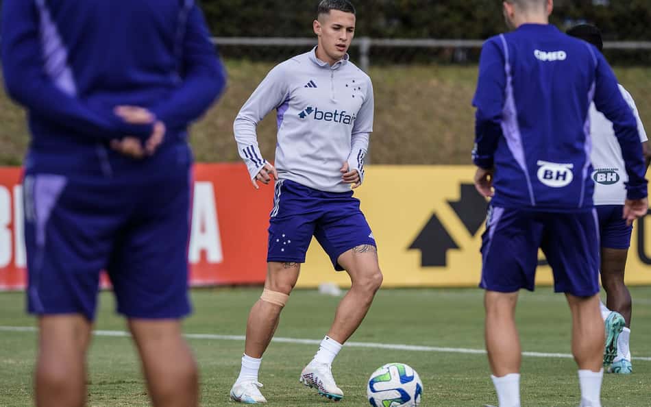 Mateus Vital fala sobre Cruzeiro tentar encerrar o jejum de vitórias no duelo contra o Bahia