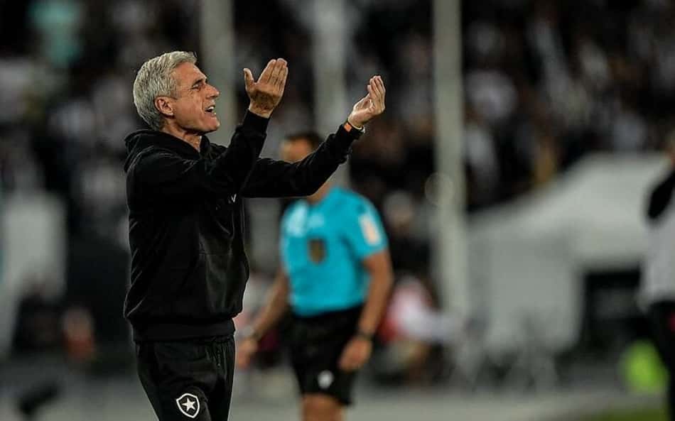 Em meio a turbilhão, Botafogo se volta para o campo e tenta garantir vaga direta nas oitavas da Copa Sul-Americana