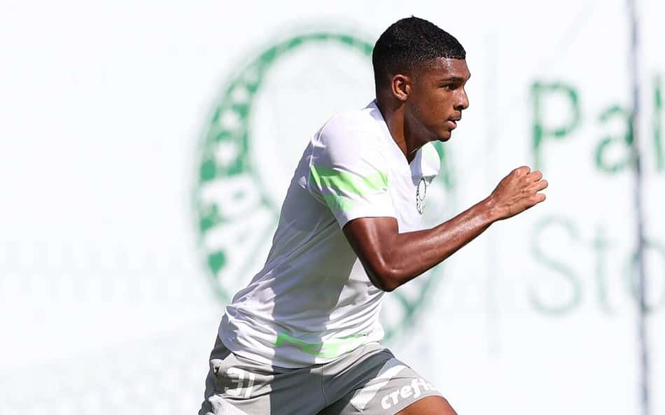 Luis Guilherme comemora primeira titularidade pelo Palmeiras e projeta 'jogo difícil' na Libertadores
