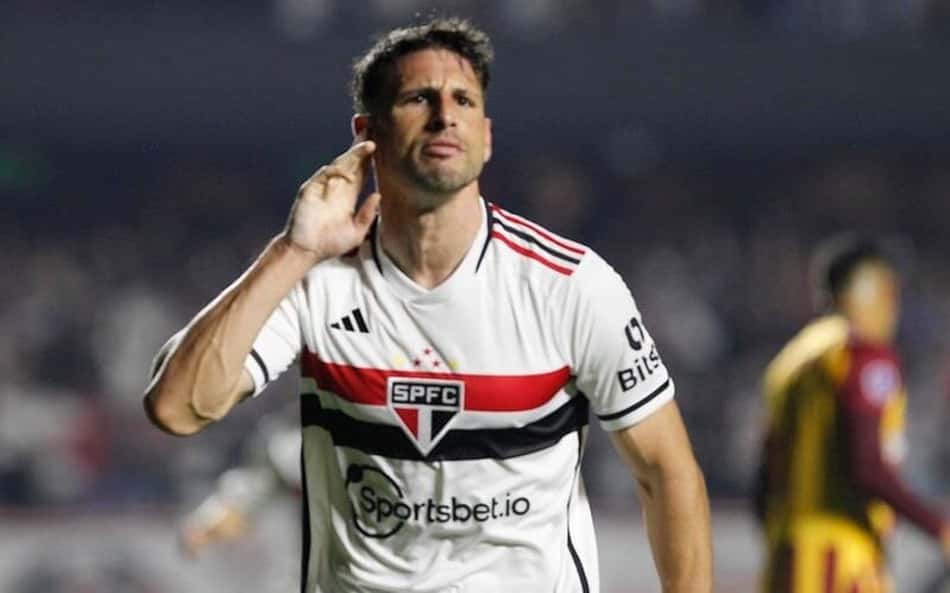 Calleri afirma que goleada do São Paulo foi importante para confiança e dispara: 'Melhor partida do professor Dorival'