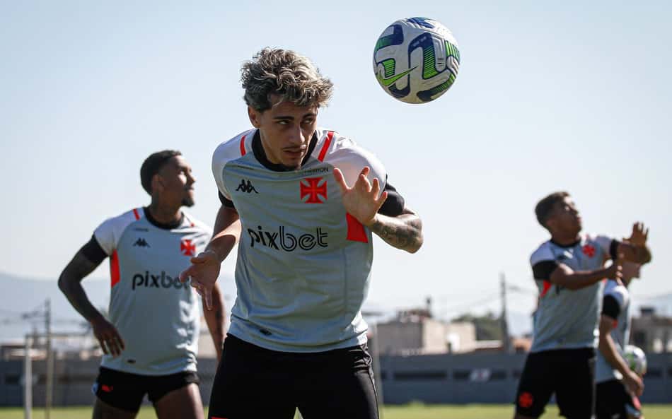 Com cinco novidades, Vasco divulga a lista de relacionados para o jogo contra o Internacional