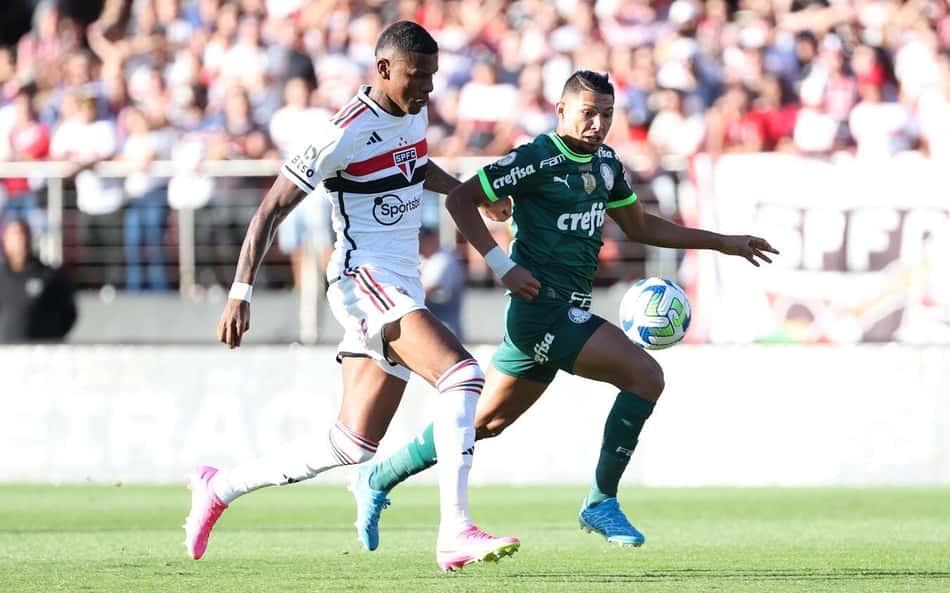 Dorival blinda Arboleda após falhas e derrota do São Paulo em clássico para o Palmeiras