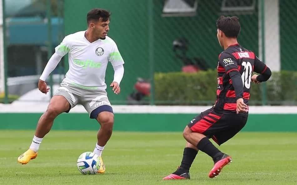 Palmeiras vence Oeste em jogo-treino na Academia de Futebol durante pausa da Data Fifa