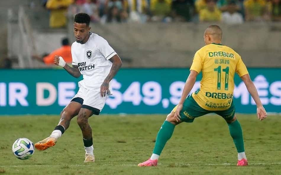 Tchê Tchê valoriza vitória do Botafogo e reconhece as qualidades do Cuiabá: 'Muito difícil jogar aqui'