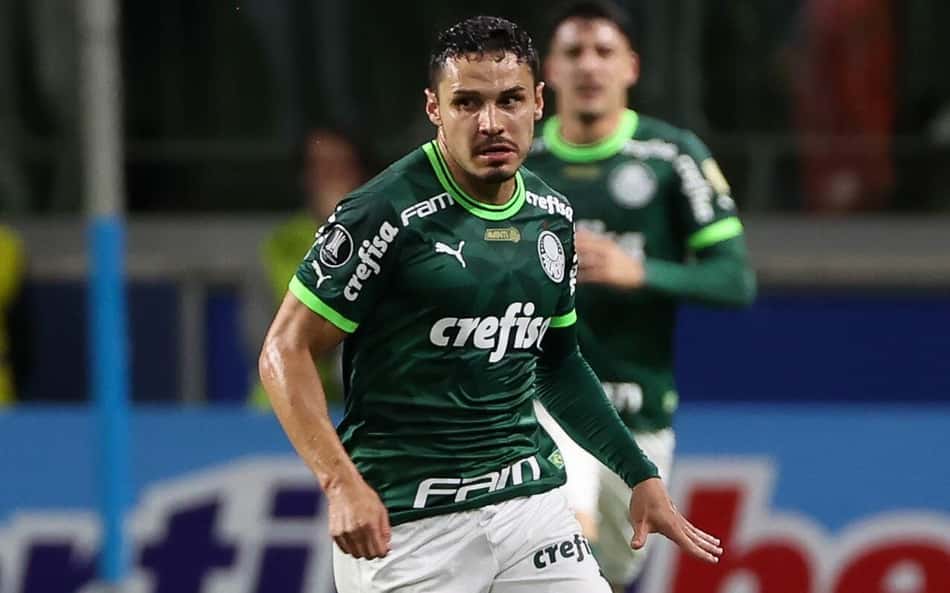 VÍDEO: Veiga explica sequência de derrotas do Palmeiras e comenta pênalti perdido: 'Nunca serei omisso'