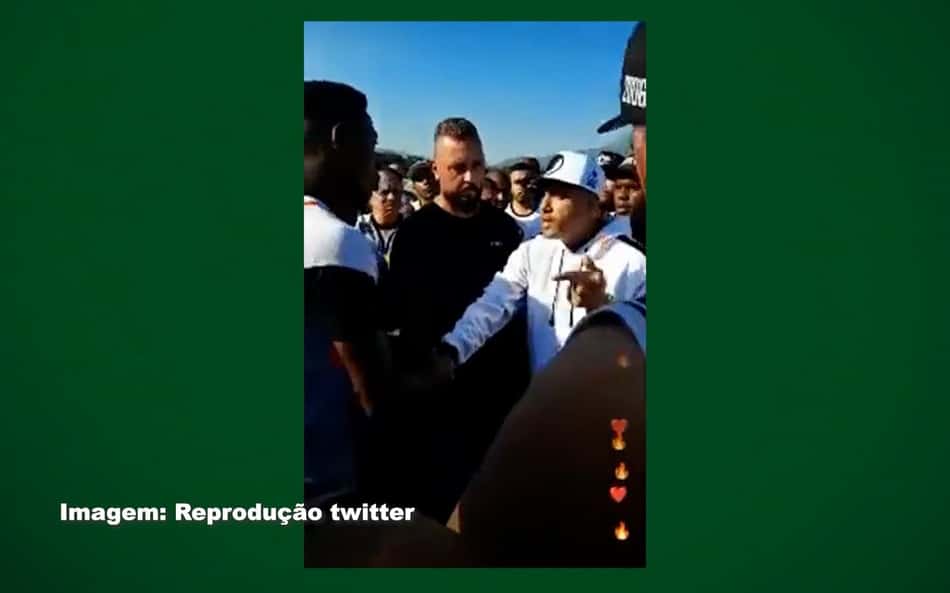 VÍDEO: Léo pede apoio para Barbieri e faz pacto com torcedores do Vasco para o jogo contra o Internacional