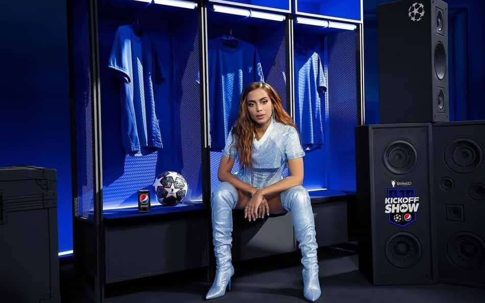 Novo affair? Saiba quem é o ator italiano que curtiu a final da Champions League ao lado de Anitta