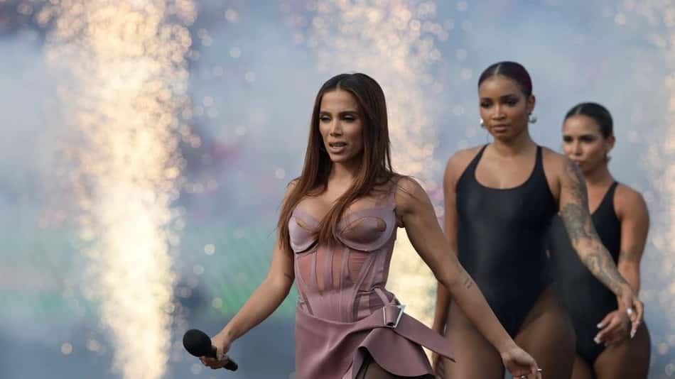 Anitta – final da Libertadores de 2021