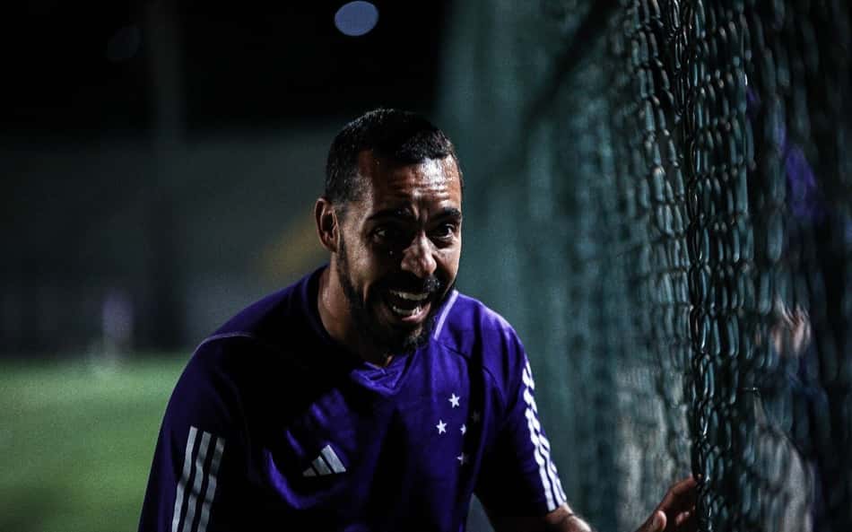 Técnico das Cabulosas, time feminino do Cruzeiro, destaca união da equipe para chegar às quartas de final do Brasileiro