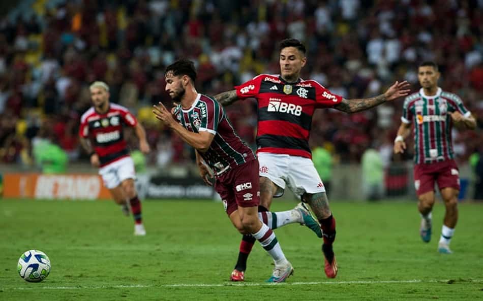 Transmissão de Flamengo x Fluminense rende boa audiência a canais da Globo