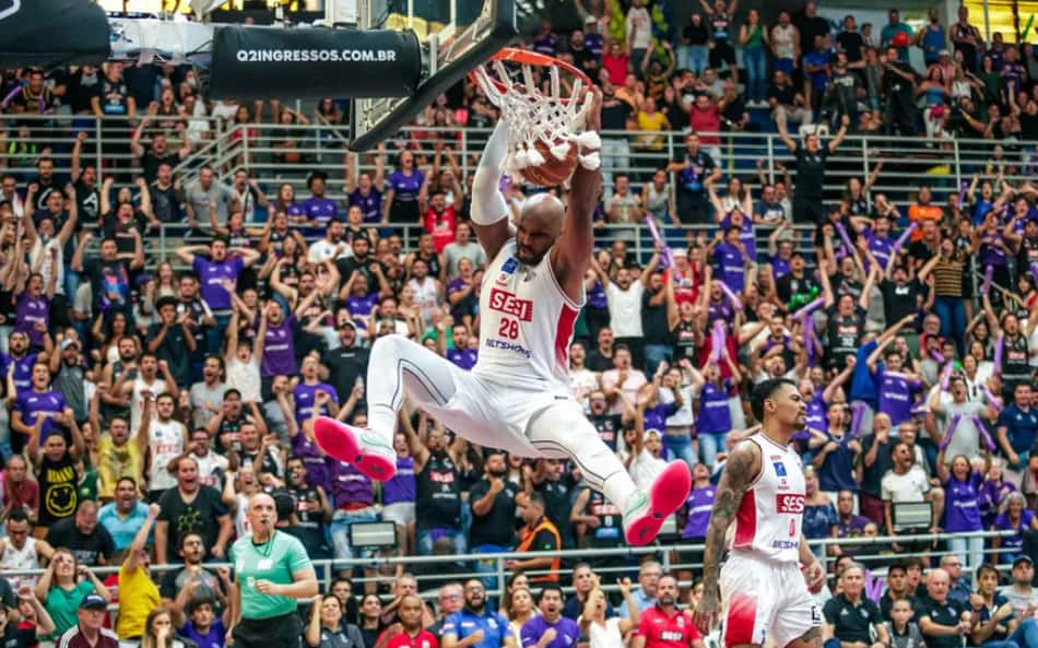 Bicampeão! Franca supera São Paulo em jogo decisivo e conquista NBB