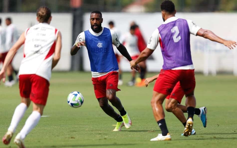 Flamengo se reapresenta no Ninho do Urubu após período de folga