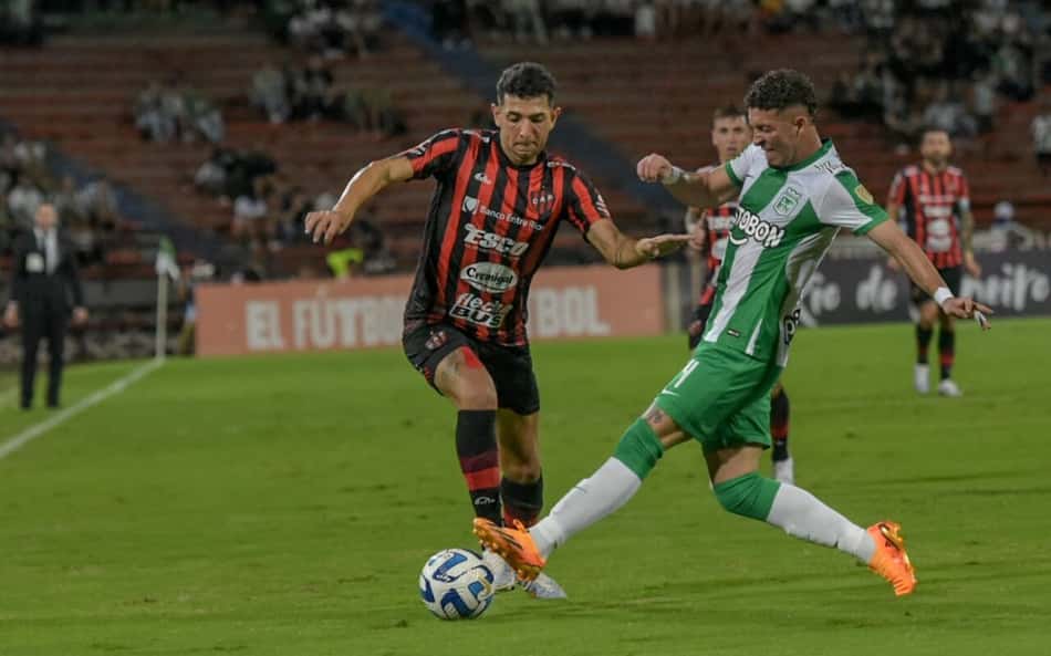 Libertadores: Patronato vence Atlético Nacional e garante vaga na Sul-Americana
