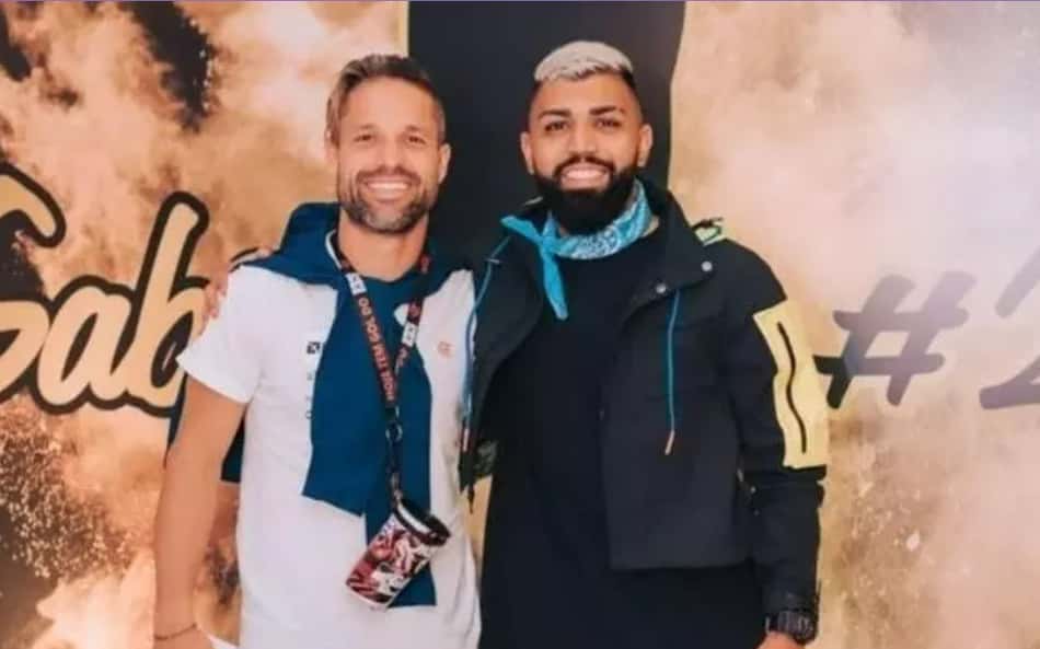 Anota na agenda! Episódio três do podcast '10 & Faixa' terá reencontro de Diego e Gabigol