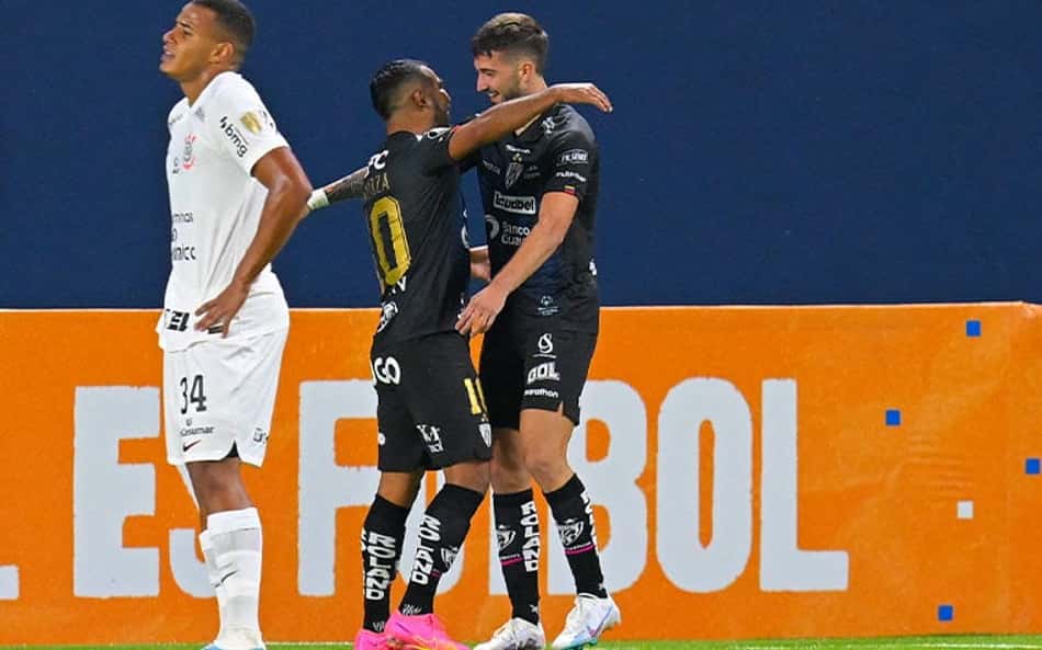 Que vexame! Corinthians assiste ao Independiente del Valle, é derrotado e dá adeus à Libertadores