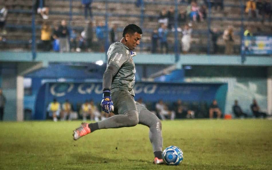 Líder da equipe do Concórdia, Sidão completa 300 jogos na carreira