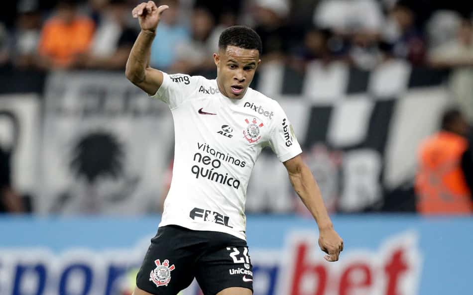 Alessandro admite dinheiro parcelado na venda de Pedro e explica negociação da joia do Corinthians