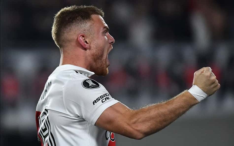 Fluminense perde para o River Plate e classificação fica para a última rodada