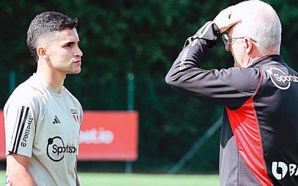Escalação do São Paulo: Nestor volta a treinar com grupo e pode ser novidade em partida contra o Grêmio