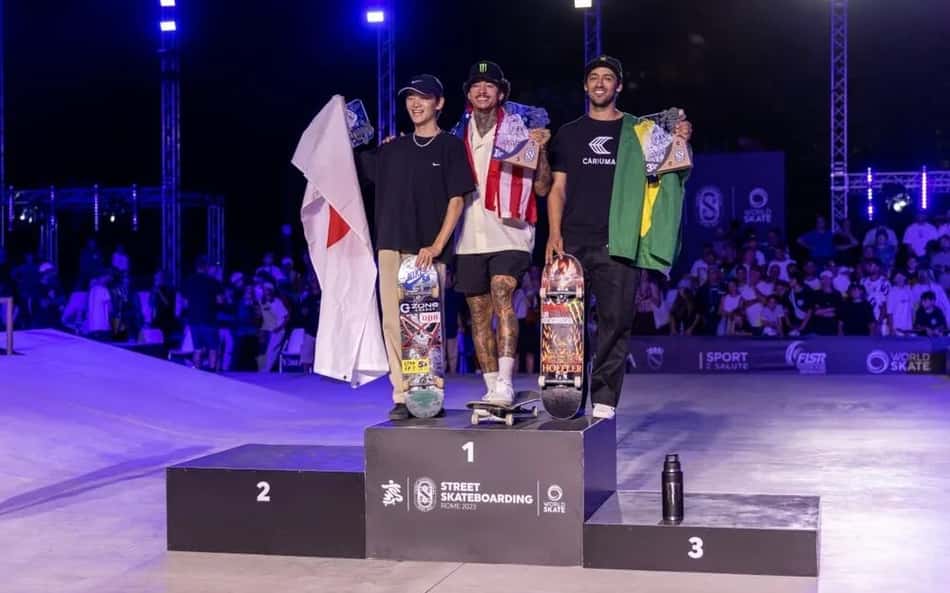 Kelvin Hoefler vê Nyjah Huston garantir bi e fica com 3º lugar no Pro Tour de Skate Street