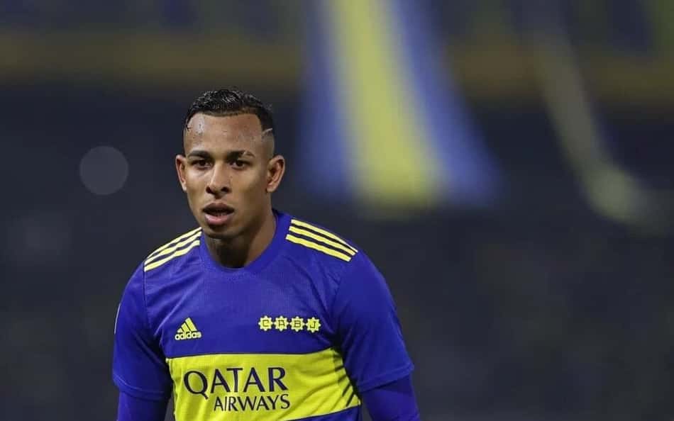 Jogador do Boca Juniors é condenado por agredir ex-namorada; atacante esteve na mira do Atlético-MG