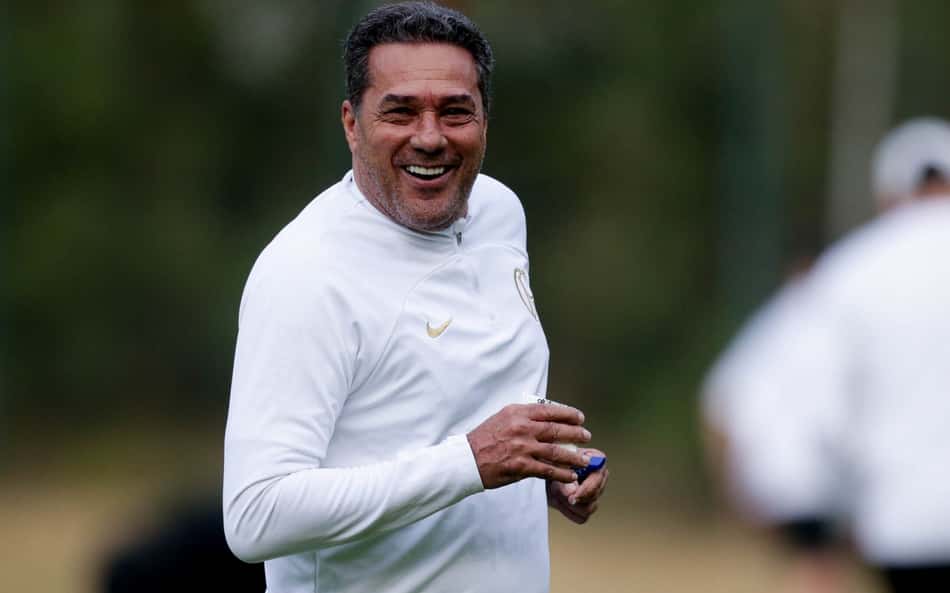 Luxemburgo revê adversário da estreia na tentativa de cumprir nova 'missão impossível' no Corinthians