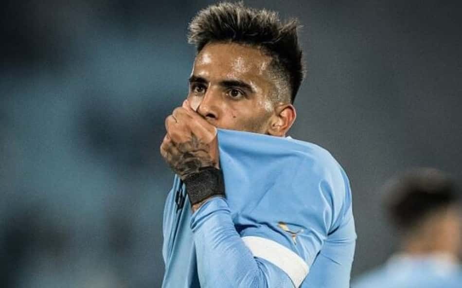 Vasco busca alternativa por Lanzini e mira meia da seleção do Uruguai; Lyanco e Fernando ficam mais distantes