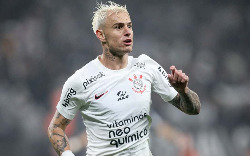 Herói da classificação na Copa do Brasil, Róger Guedes diz que Corinthians 'mereceu pelo que vinha apanhando'