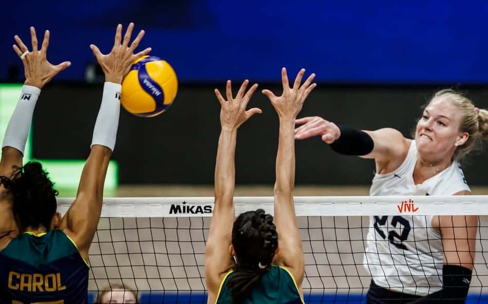 Brasil leva 'varrida' dos Estados Unidos e encerra etapa de Brasília da Liga das Nações