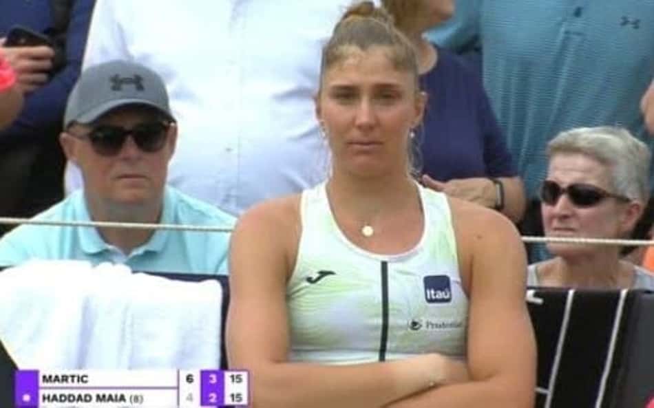 Bia Haddad sente lesão, chora e abandona partida em Eastbourne