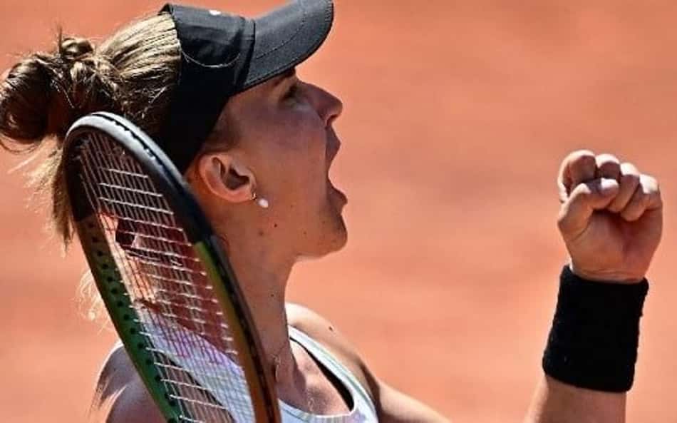 Bia Maia salva match-point, vai às 8ªs em Roland Garros e quebra novo jejum
