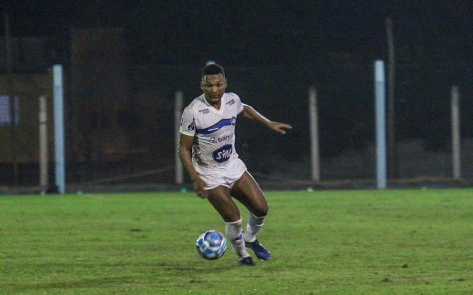 Eron destaca confiança e entrosamento do Caxias na Série D