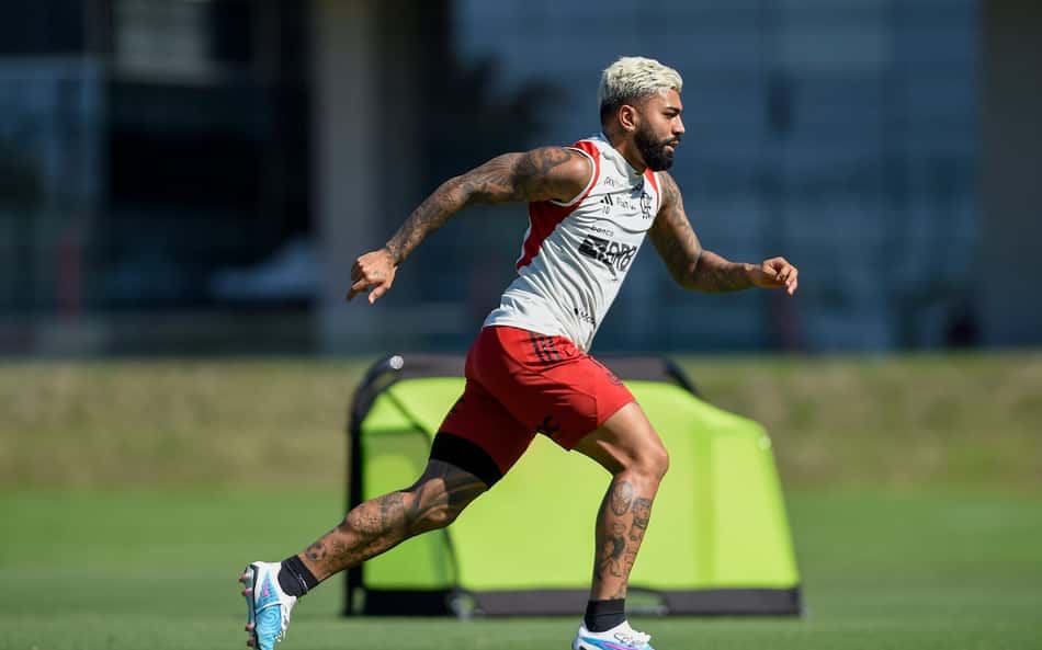 Dupla do Flamengo segue em transição e é dúvida para jogo contra o Bragantino