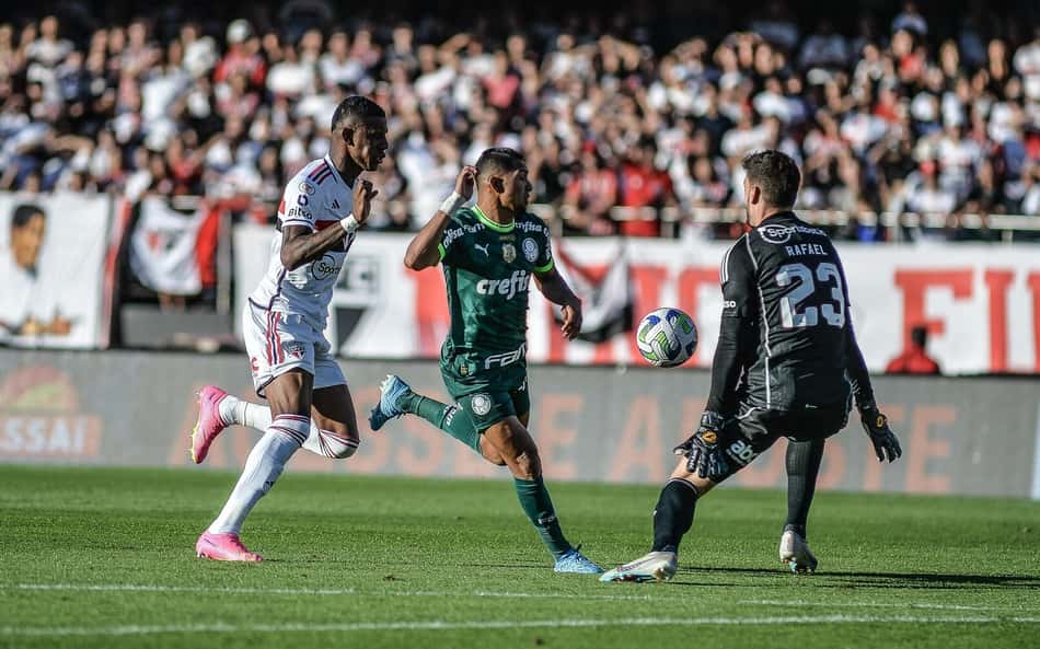 São Paulo ainda não venceu nenhum time que está entre os melhores da tabela no Campeonato Brasileiro