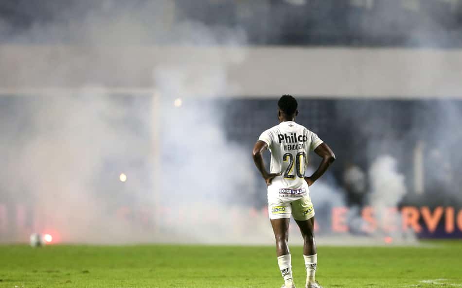 ATUAÇÕES: Ninguém do Santos se salva, e Mendoza é o menos pior em derrota para o Corinthians