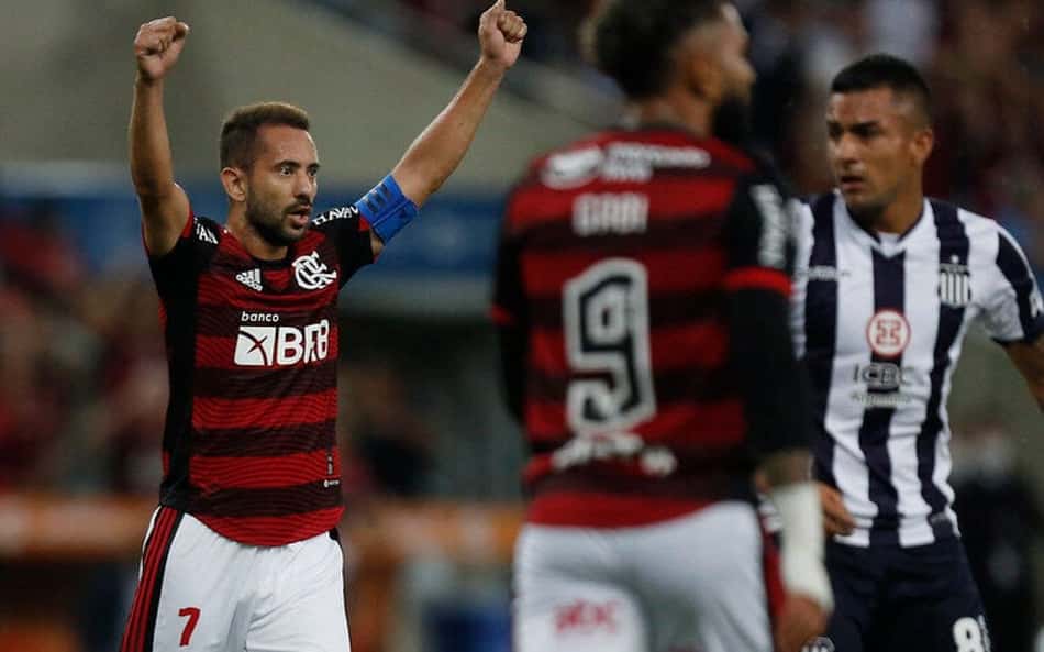 Flamengo x Racing: rubro-negros defendem invencibilidade contra argentinos na Libertadores