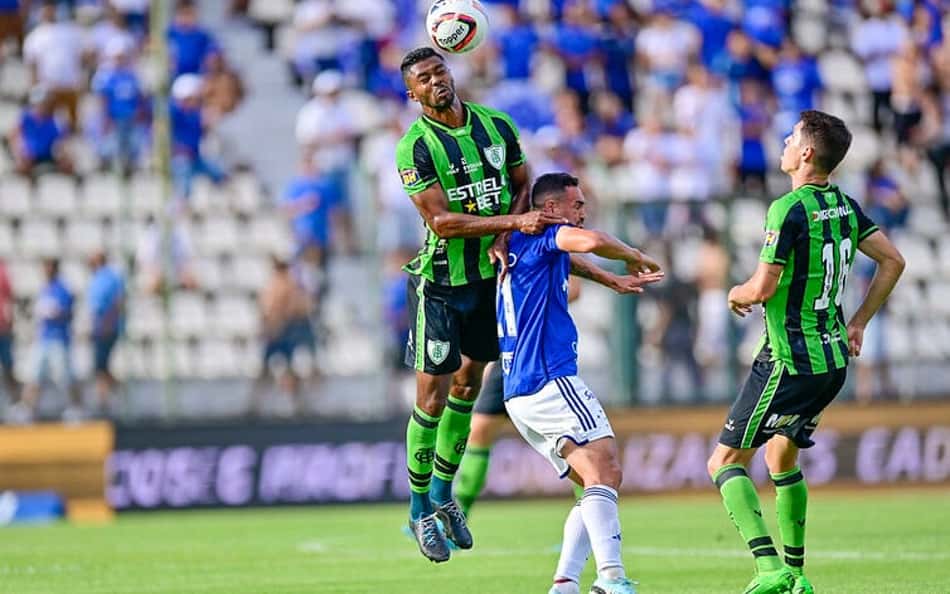Zagueiro Ricardo Silva tem lesão confirmada pelo América-MG