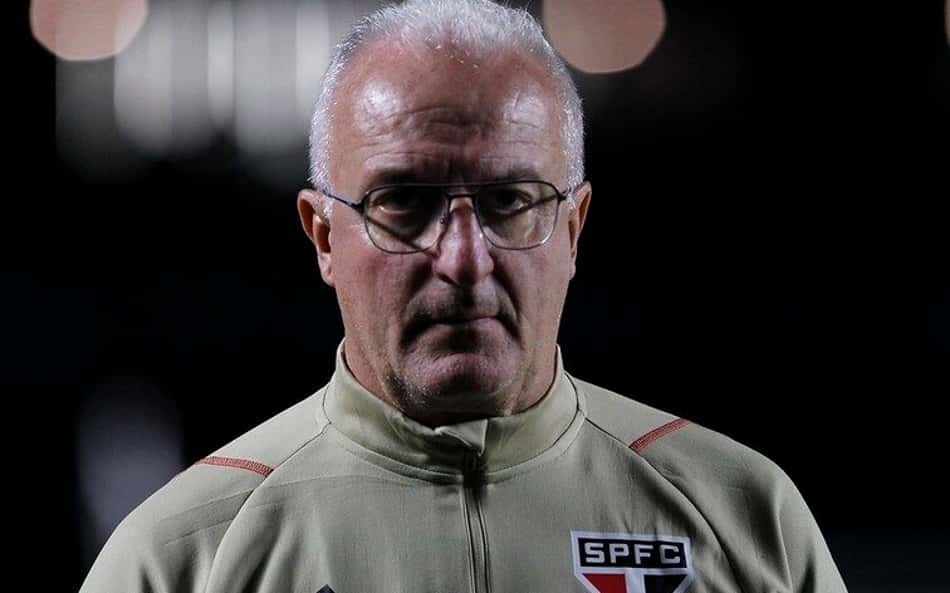 Ídolo do São Paulo brinca após goleada: 'Dorival, não deixe a CBF lembrar de você'