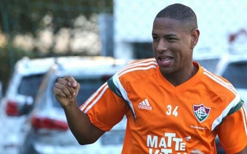 Ex-jogador de Fluminense e Barcelona troca o futebol pela música: 'Não preciso mais'