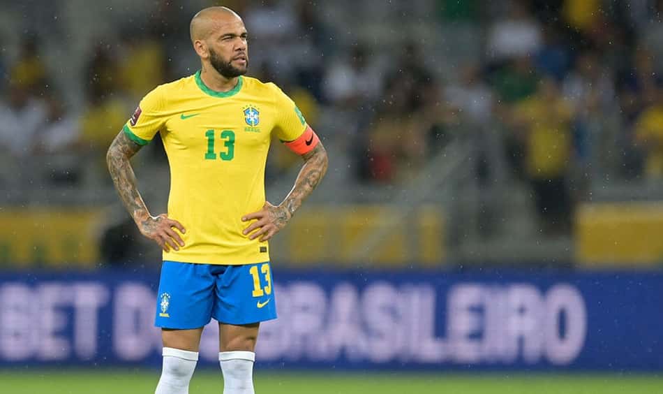 Justiça nega terceiro recurso de Daniel Alves, que seguirá em prisão provisória
