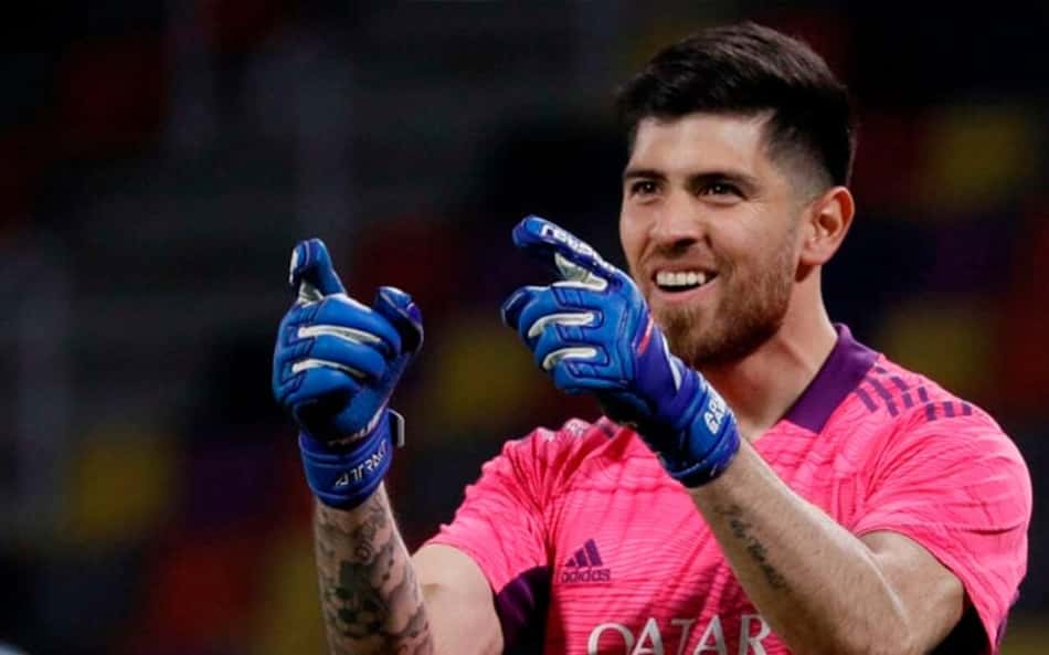 Reforço do Flamengo, goleiro Rossi elogia festa da torcida no Maracanã em jogo da Copa do Brasil